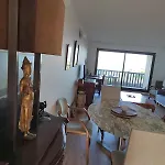 Charming Beachfront In Довиль