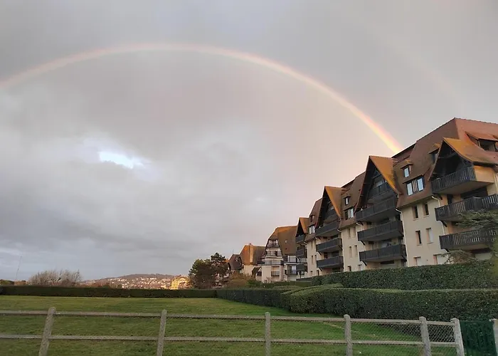 Charming Beachfront In Апартаменты *